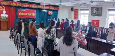Chi bộ Trường MN Phú La kết nạp đảng viên mới