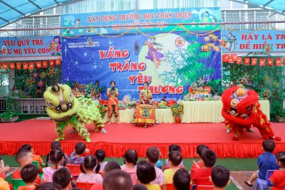 Chương trình múa Lân mừng Tết trung thu của Trường MN Phú La